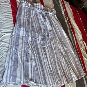 New York & Company White and Purple Midi A-Line Skirt